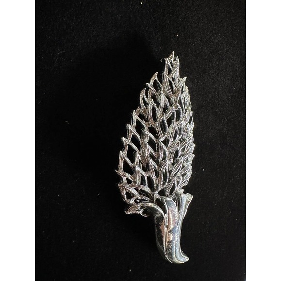Vintage Signed CORO Silver Tone Large Textured Leaf ConeBrooch Pin SILVER TONE - Picture 6 of 11